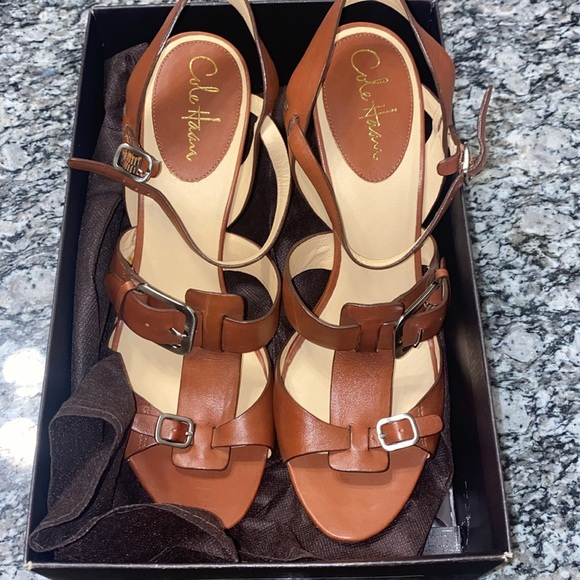 Cole Haan Shoes - NWT Cole Haan Gia Leather Woodbury Brown Sandals Sz 10M